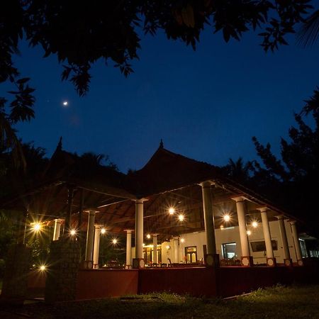 Palmgrove Lake Resort Alappuzha Luaran gambar