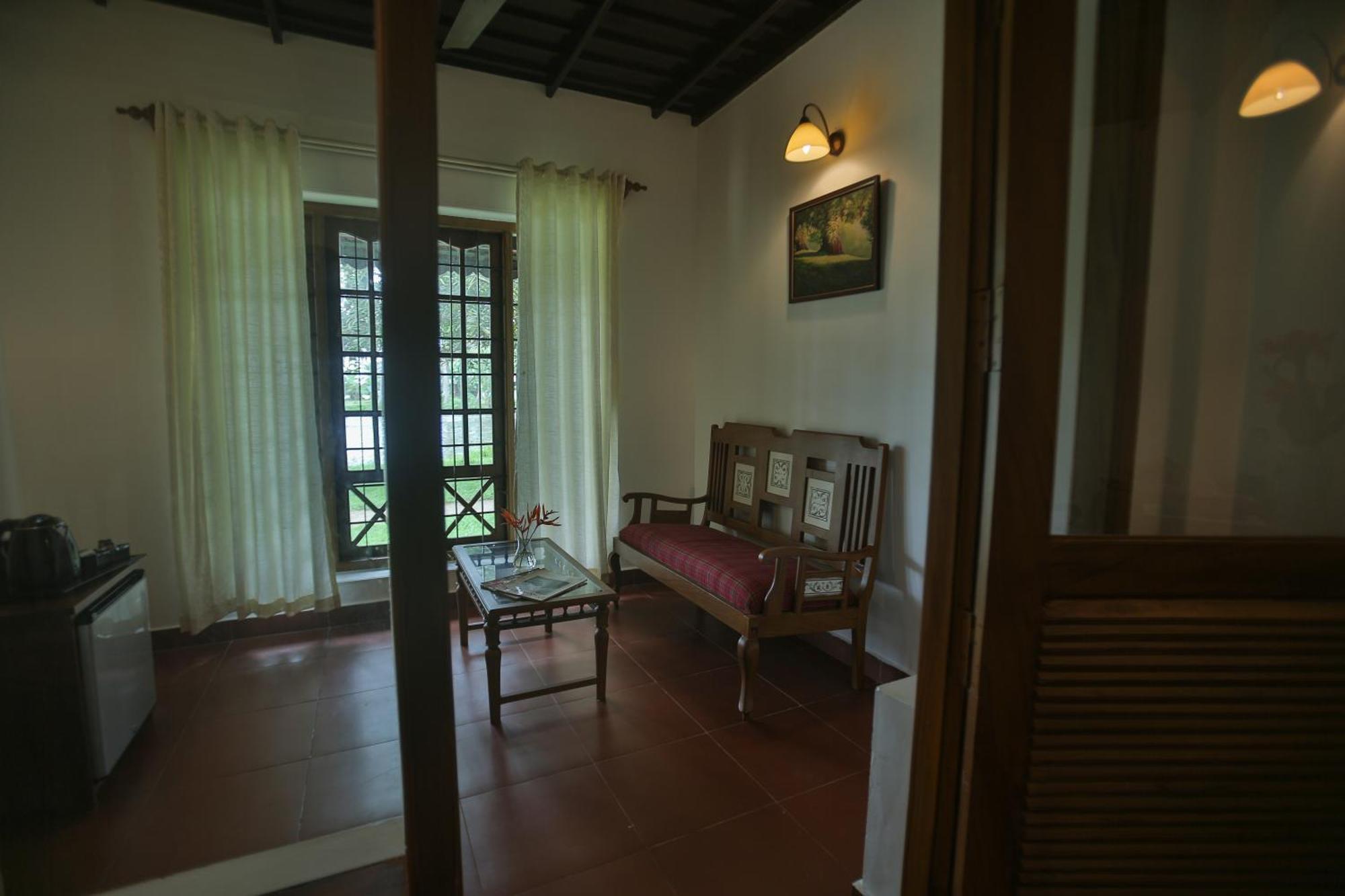 Palmgrove Lake Resort Alappuzha Luaran gambar