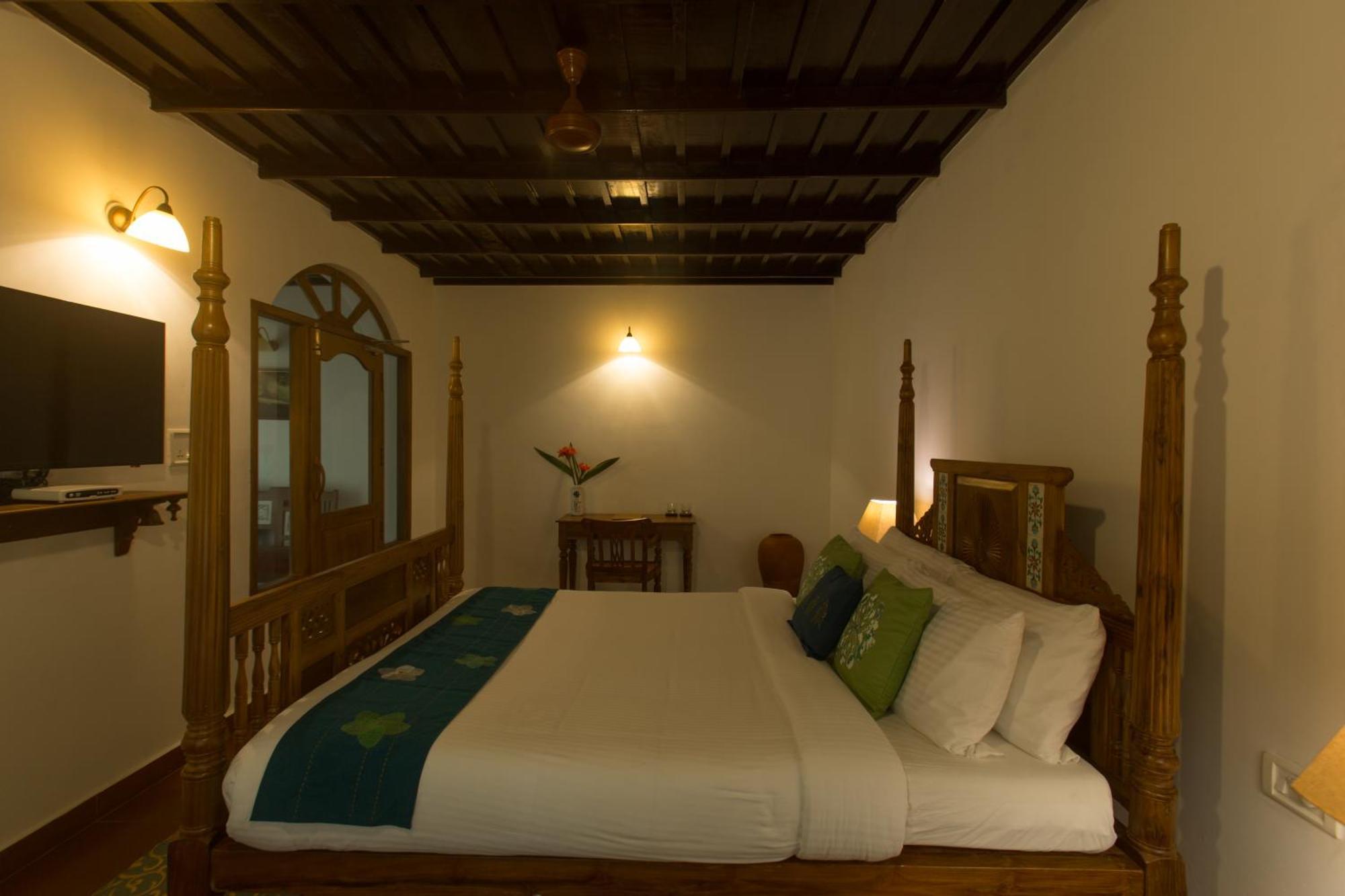 Palmgrove Lake Resort Alappuzha Luaran gambar