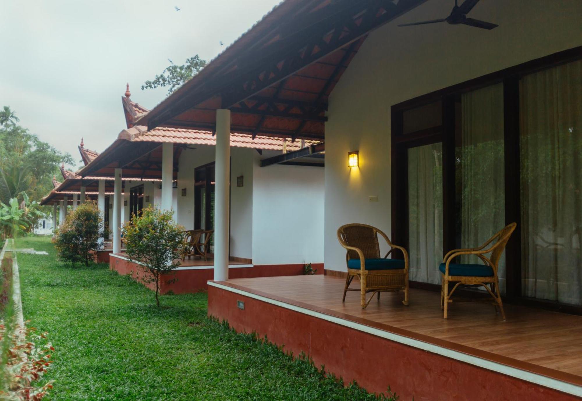 Palmgrove Lake Resort Alappuzha Luaran gambar