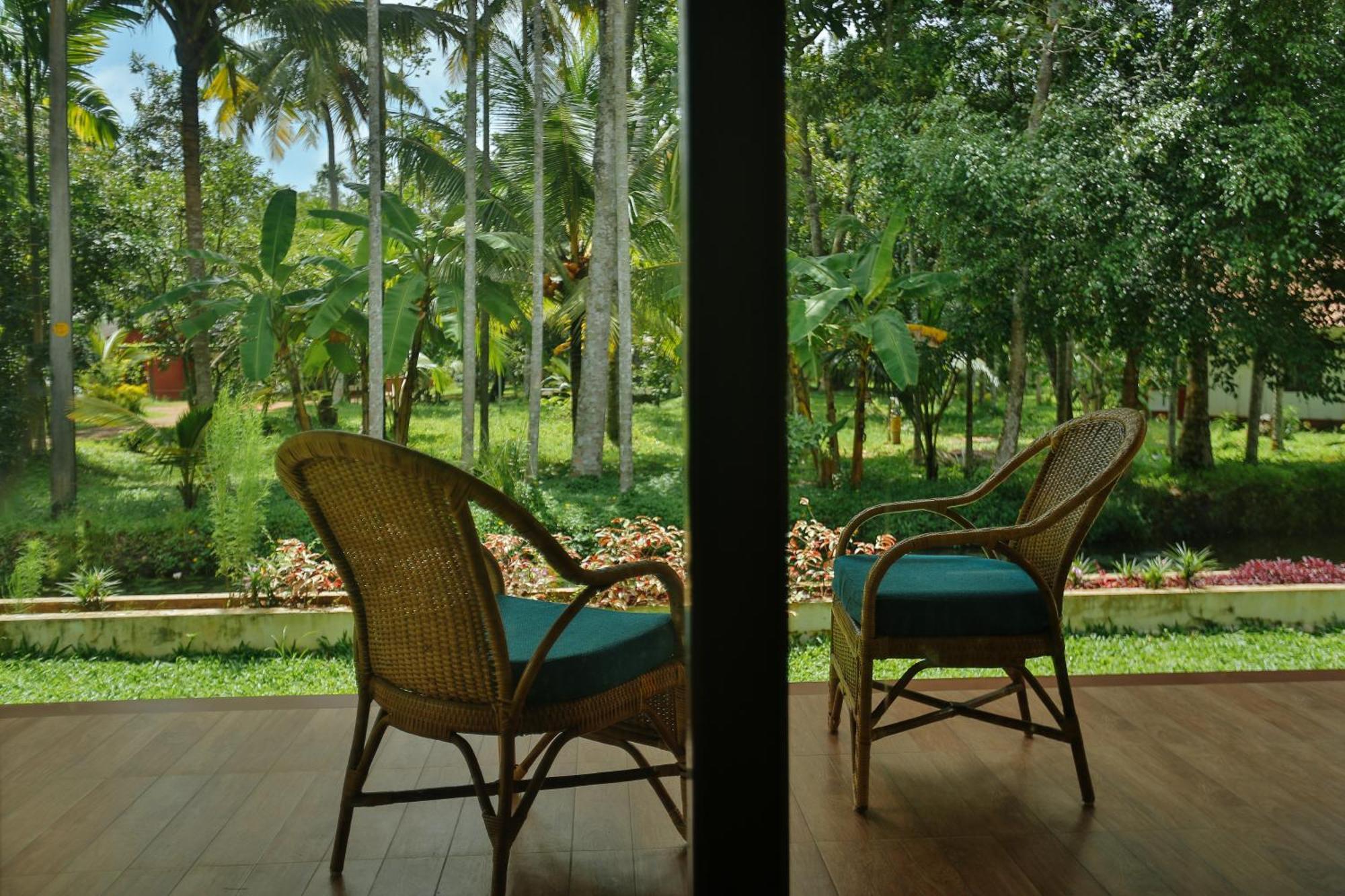 Palmgrove Lake Resort Alappuzha Luaran gambar