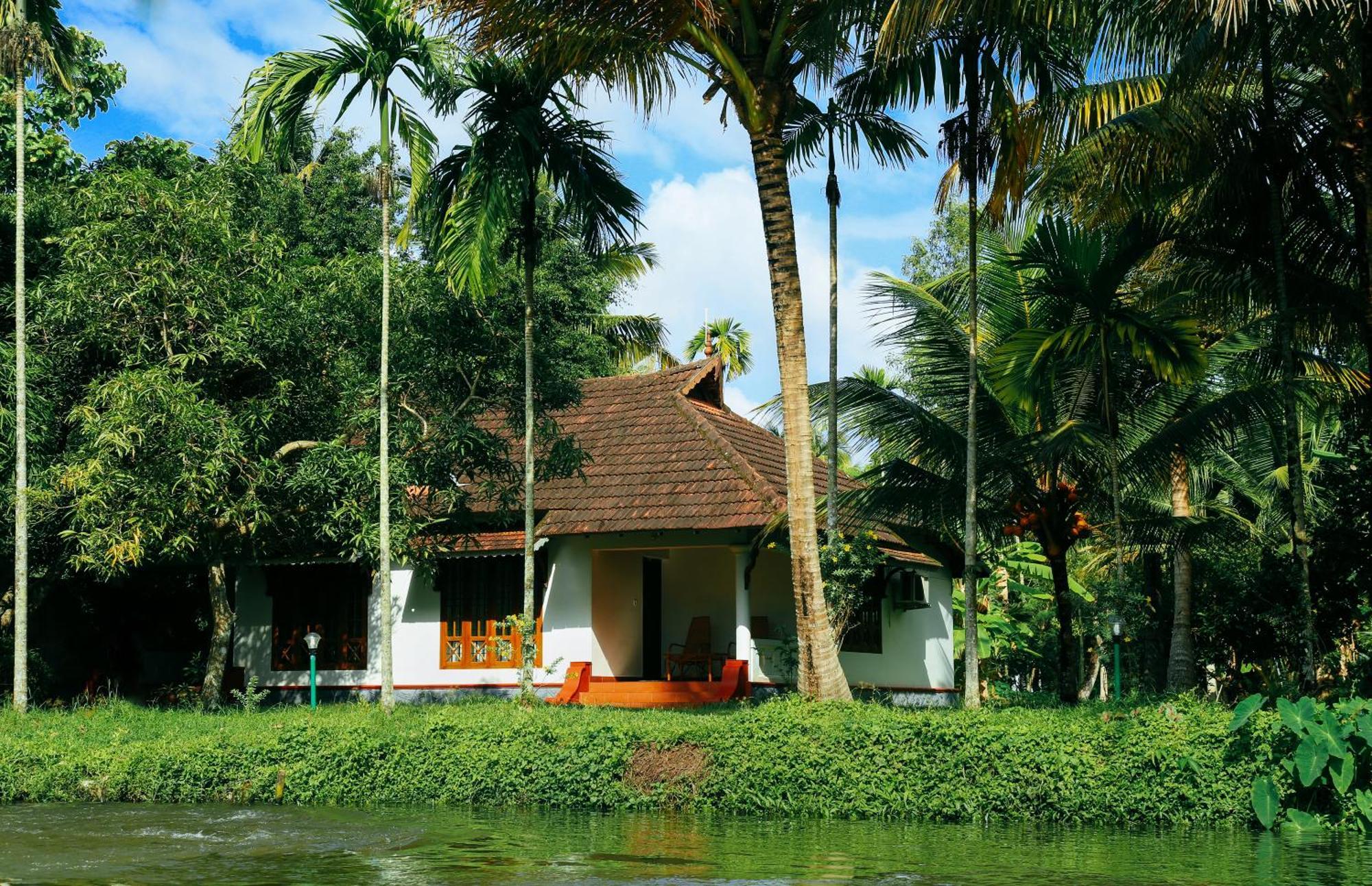 Palmgrove Lake Resort Alappuzha Luaran gambar
