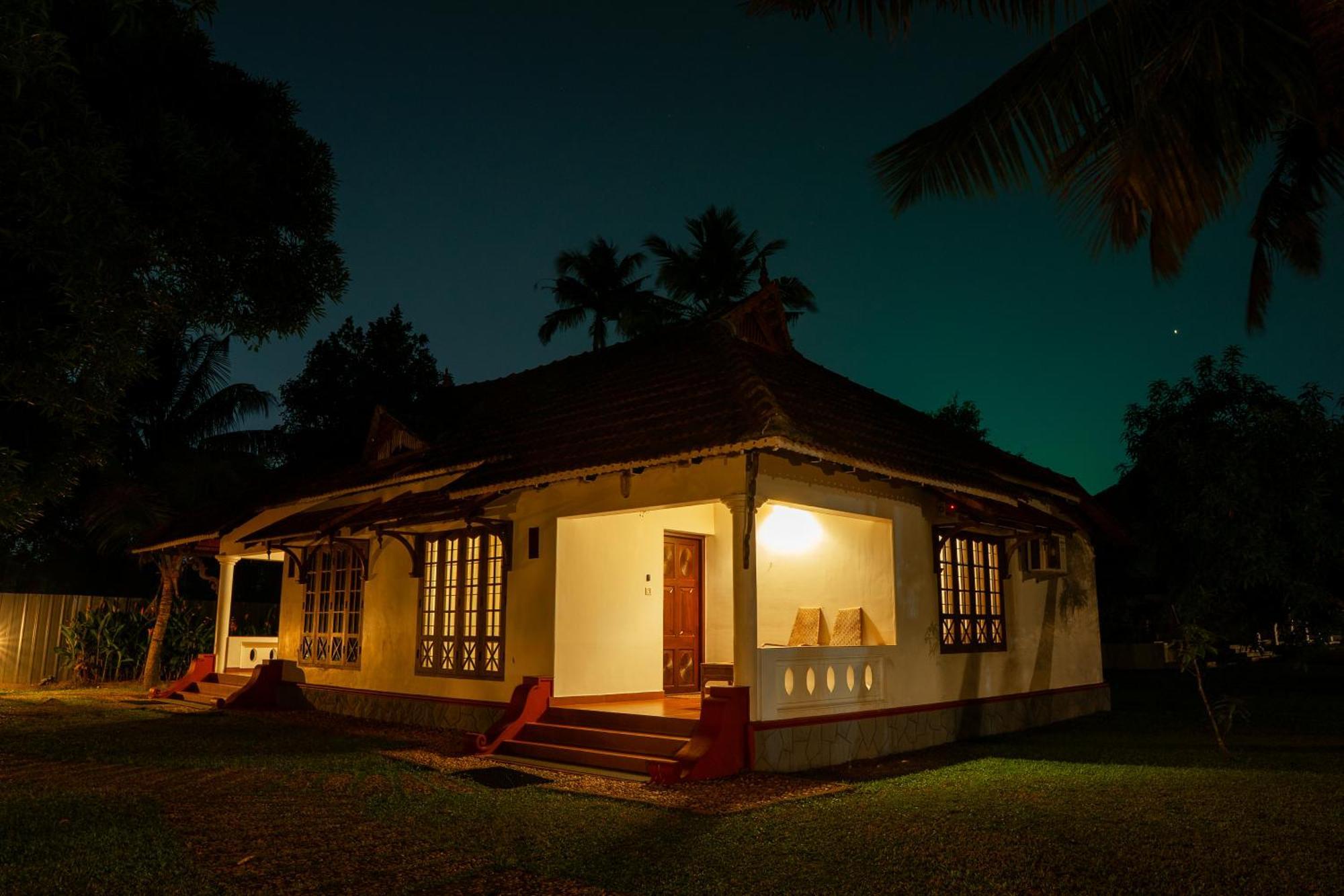 Palmgrove Lake Resort Alappuzha Luaran gambar