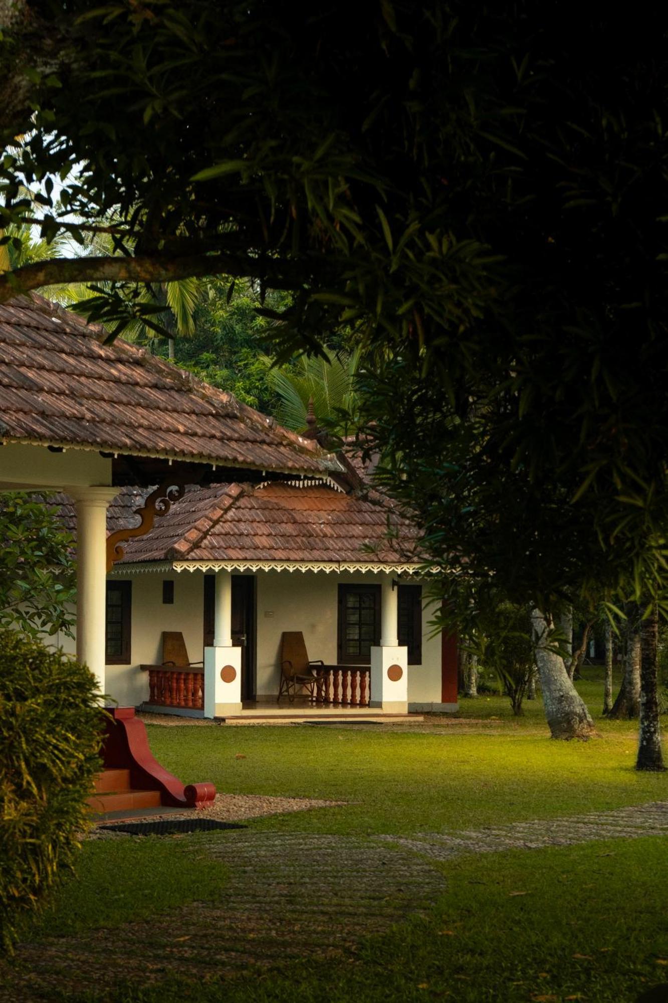 Palmgrove Lake Resort Alappuzha Luaran gambar