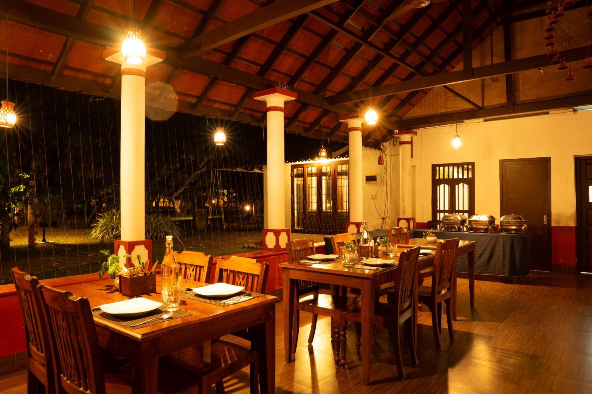 Palmgrove Lake Resort Alappuzha Luaran gambar