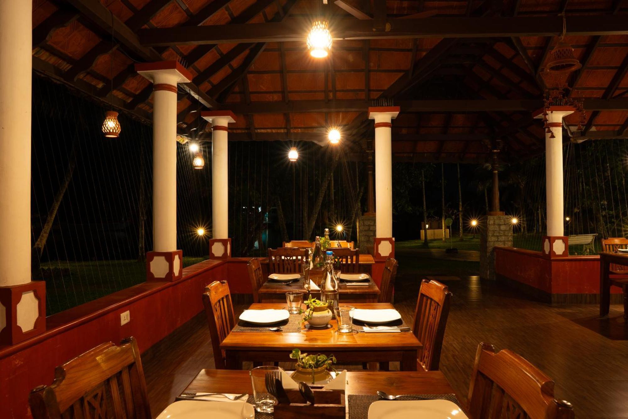 Palmgrove Lake Resort Alappuzha Luaran gambar