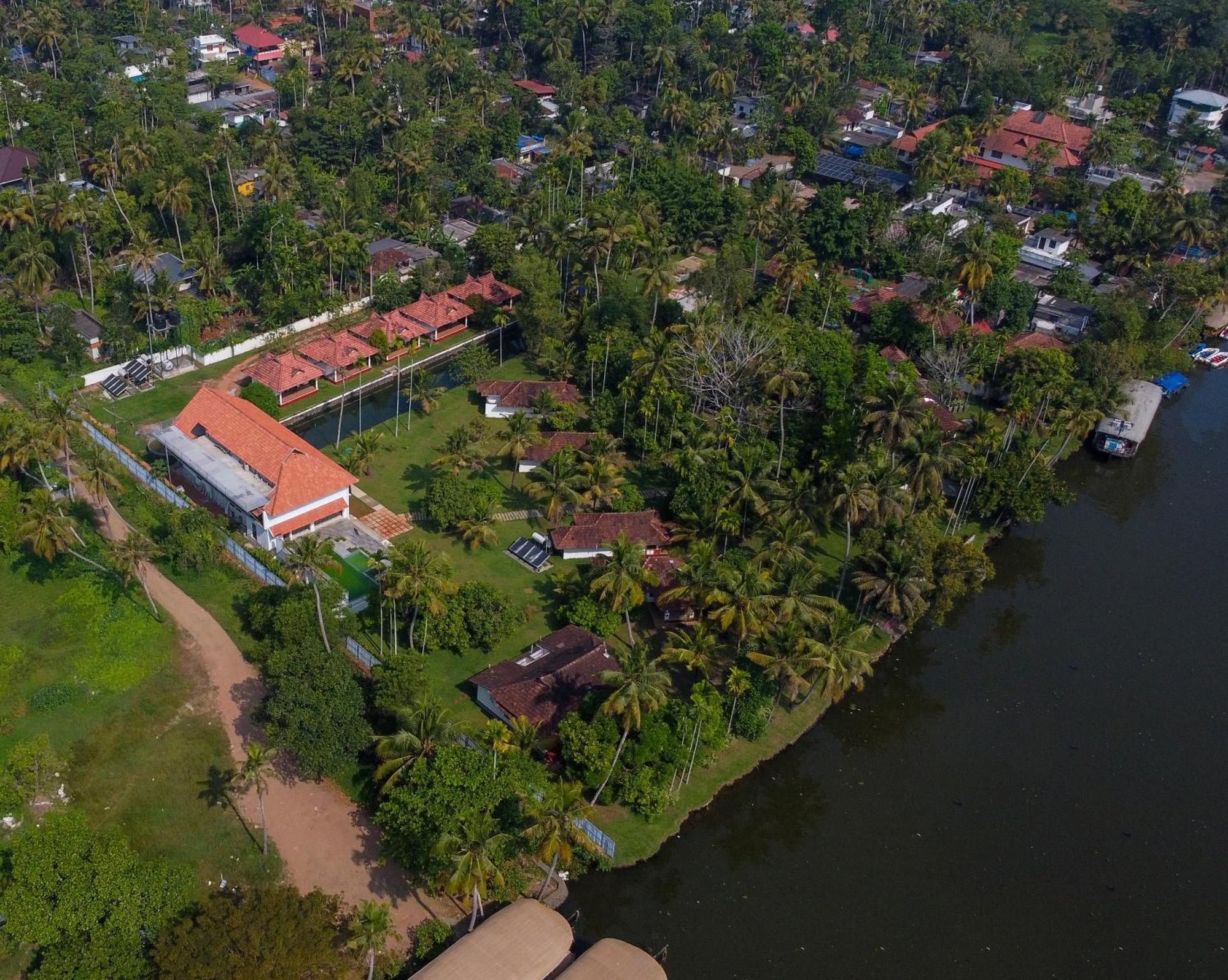 Palmgrove Lake Resort Alappuzha Luaran gambar