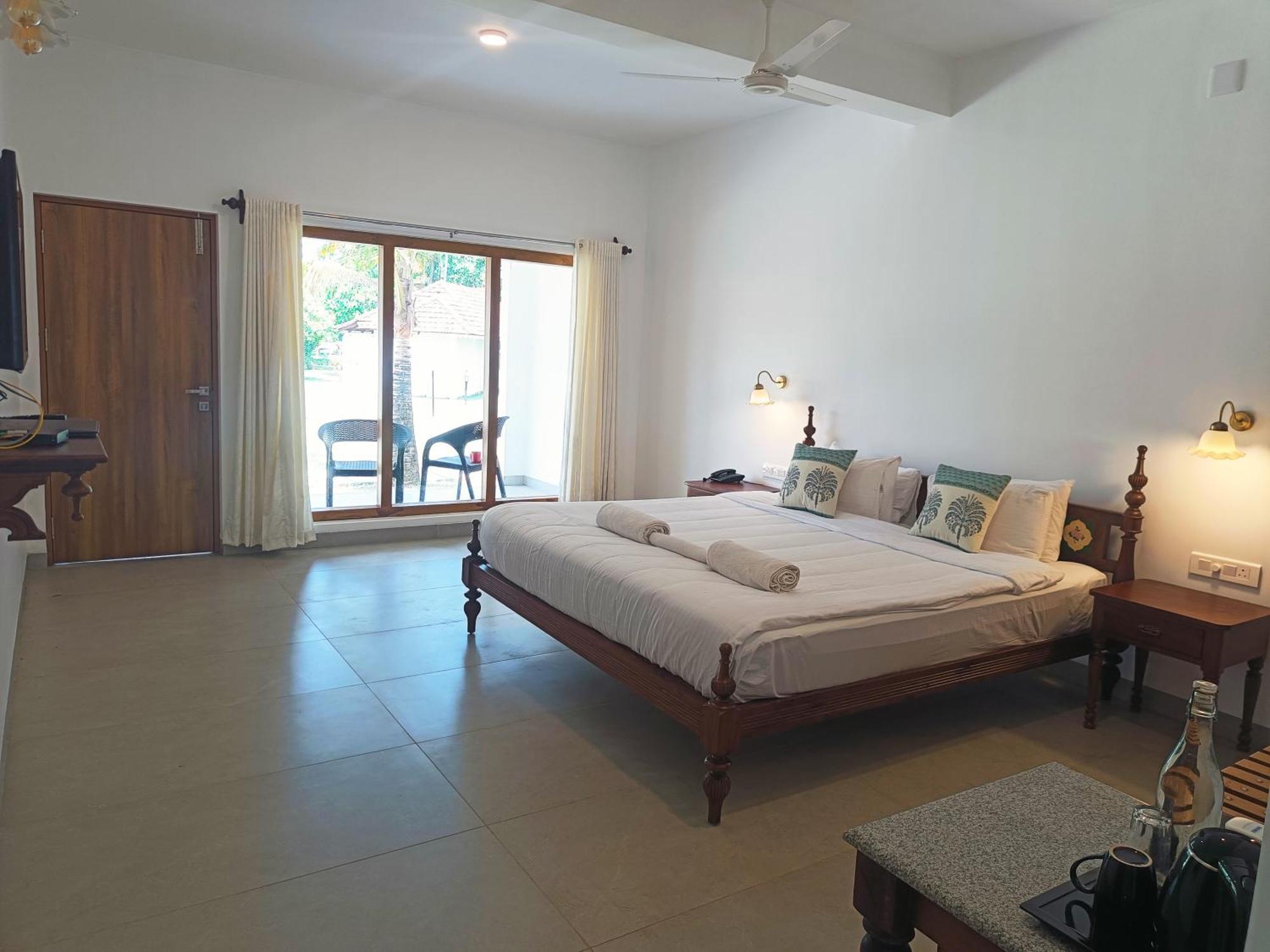 Palmgrove Lake Resort Alappuzha Luaran gambar