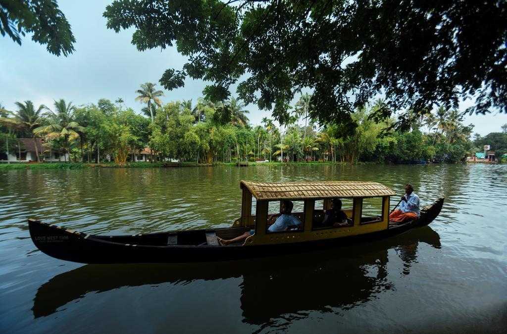 Palmgrove Lake Resort Alappuzha Luaran gambar